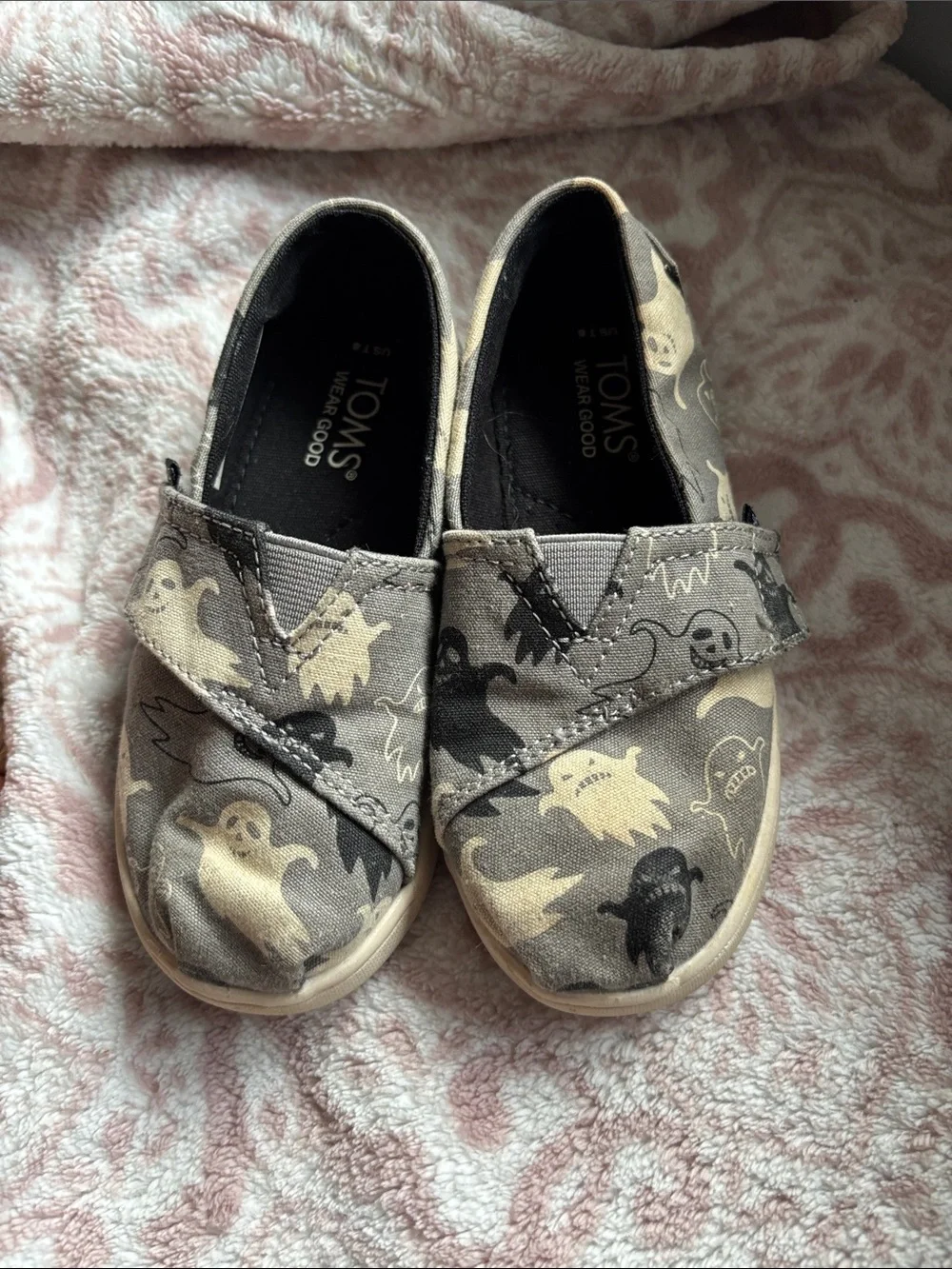 Toms Gray Canvas Kids Slip-On Shoes with Ghost Print